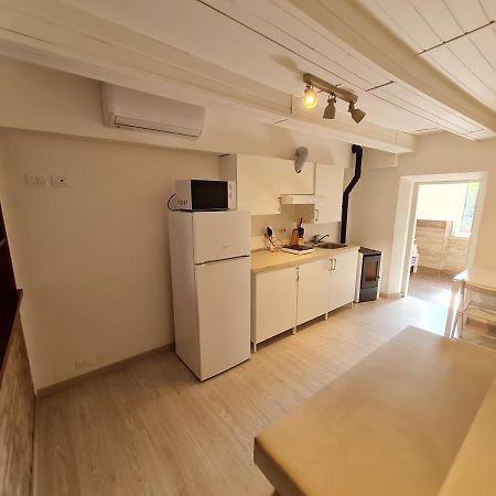 Al Castello - Aeroporto Delle Marche - Ancona Apartment Falconara Marittima Luaran gambar