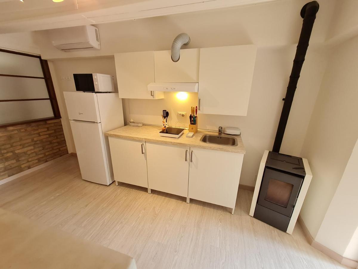 Al Castello - Aeroporto Delle Marche - Ancona Apartment Falconara Marittima Luaran gambar