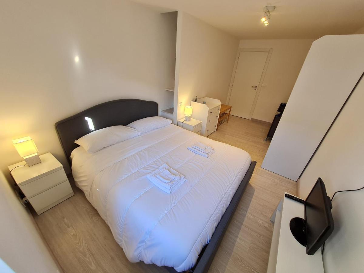 Al Castello - Aeroporto Delle Marche - Ancona Apartment Falconara Marittima Luaran gambar